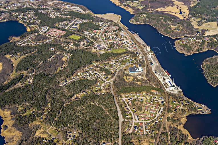 aerial photo, aerial photo, aerial photos, aerial photos, Bromsäng, drone aerial, drönarfoto, Grundvik, Halsingland, harbour, samhällen, spring, Stenåker, Stugsund, städer, Söderhamn, Söderhamnsfjärden