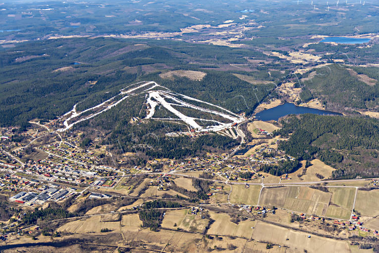 aerial photo, aerial photo, aerial photos, aerial photos, drone aerial, drnarfoto, Halsingland, journeys down, Jrvs, Jrvsbacken, samhllen, ski slopes, spring, je, jeberget