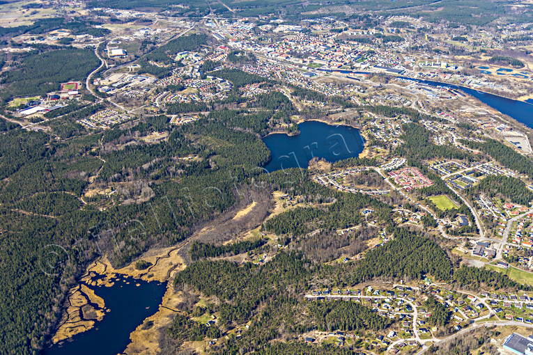 aerial photo, aerial photo, aerial photos, aerial photos, Bromsäng, drone aerial, drönarfoto, Halsingland, Lugnsjön, samhällen, spring, Stugsund, städer, Söderhamn, Tremyran