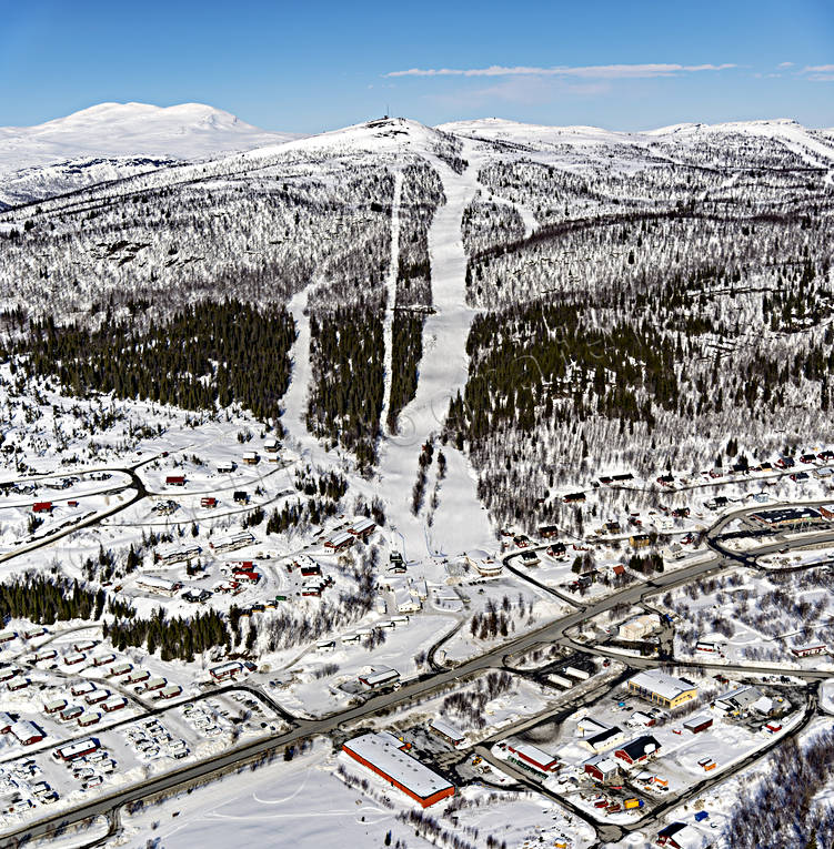 aerial photo, aerial photo, aerial photos, aerial photos, Dearna, drone aerial, drnarfoto, journeys down, Lapland, samhllen, ski resort, ski slopes, Trnaby, winter