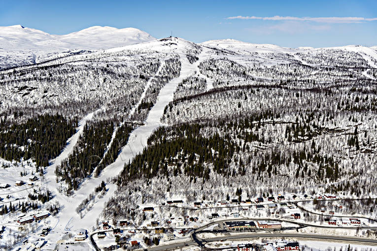 aerial photo, aerial photo, aerial photos, aerial photos, Dearna, drone aerial, drnarfoto, journeys down, Lapland, samhllen, ski resort, ski slopes, Trnaby, winter