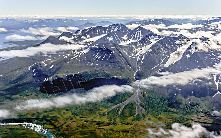Ahkkamassivet aerial pictures aerial photos, aerial picture, aerial pictures, Akka, Akka massif, Akkavare, alluvialkon, cloud-tufts, fjällbilder, flygbilder, Great Lakes waterfalls, landscapes, Lapland, mountain range, national park, pits of dead ice, summer, svämkägla, Swedish Mountains, Vuojatätno