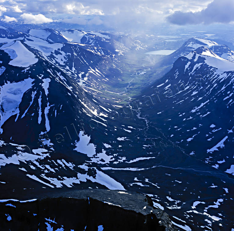 aerial photo, aerial photo, aerial photos, aerial photos, Akka river, Akkajakka, Alkajaure, Alkavagge, drone aerial, drnarfoto, Kalmejkk, landscapes, Lapland, mountain peaks, mountain pictures, national park, Sarek, summer, valley