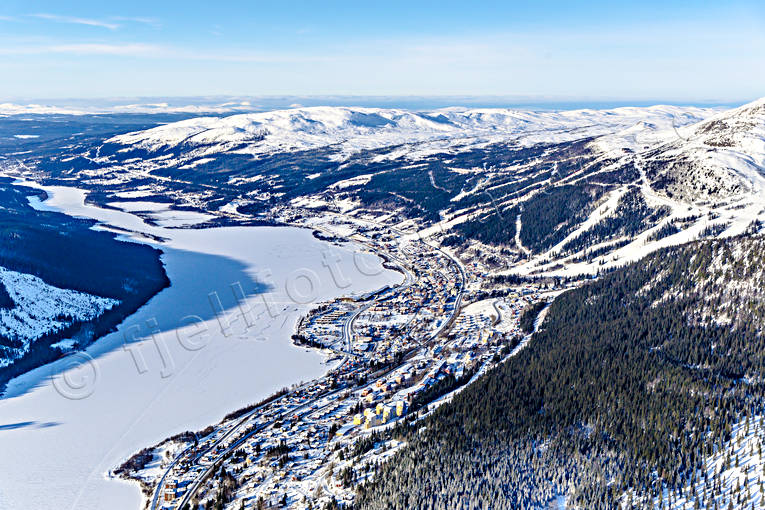 aerial photo, aerial photo, aerial photos, aerial photos, Are valley, Areskutan, drone aerial, drnarfoto, Jamtland, journeys down, landscapes, ski slopes, winter