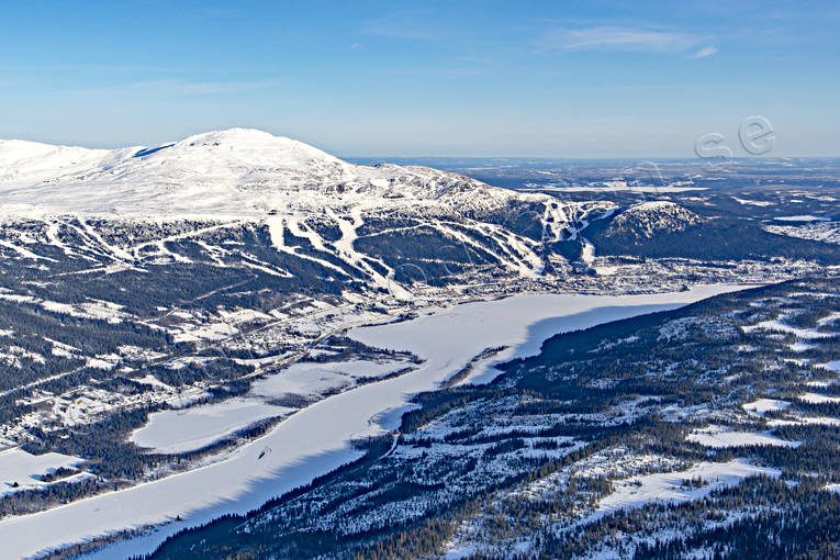 aerial photo, aerial photo, aerial photos, aerial photos, Are valley, Areskutan, drone aerial, drnarfoto, Jamtland, journeys down, landscapes, mountain top, ski slopes, winter