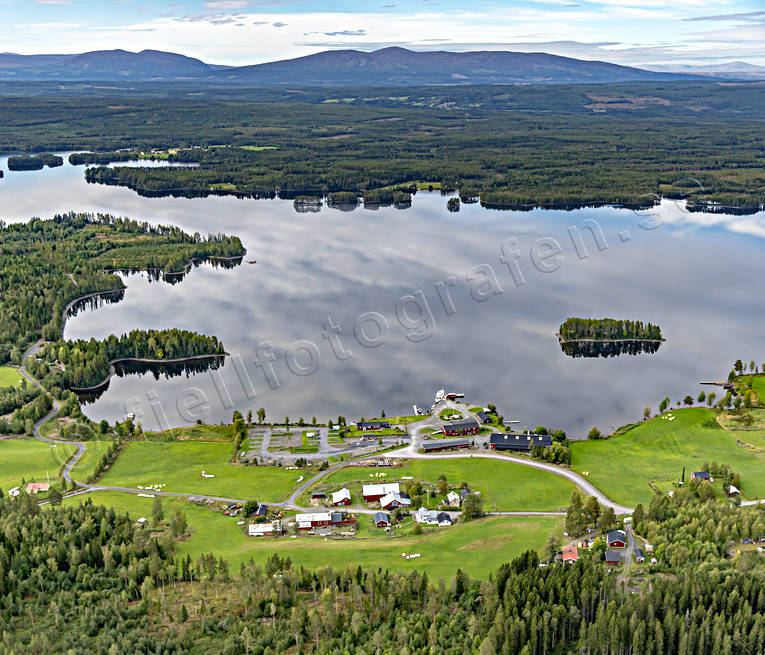 aerial photo, aerial photo, aerial photos, aerial photos, Arvesund, autumn, drone aerial, drnarbild, drnarfoto, Jamtland, Koldalsholmen, Kvissleviken, landscapes, villages