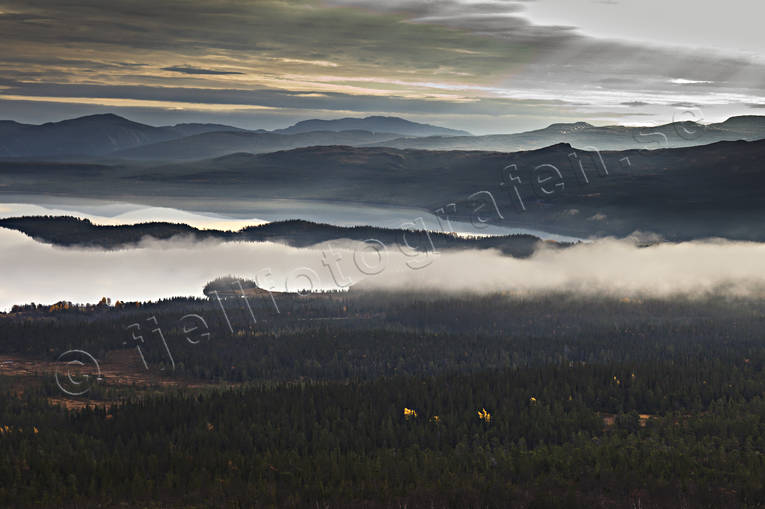 ambience, ambience pictures, Ann lake, atmosphere, autumn, autumn colours, Bunnerviken, fog, fog density, Jamtland, lake, landscapes, mist, morning mist, mountain, mountains, nature, season, seasons, woodland