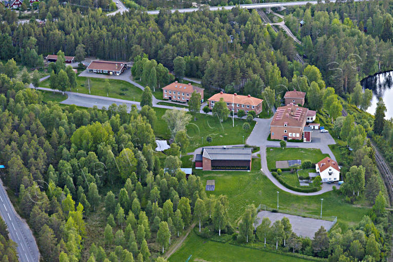 aerial photo, aerial photo, aerial photos, aerial photos, backedal, buildings, drone aerial, drnarfoto, farms, folk school, folk high-school, Herjedalen, installations, summer