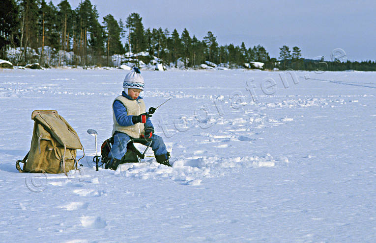 angling, boy, fishing, ice fishing, ice fishing, perch, perch fishing, Revsund, Revsund lake, winter, winter fishing