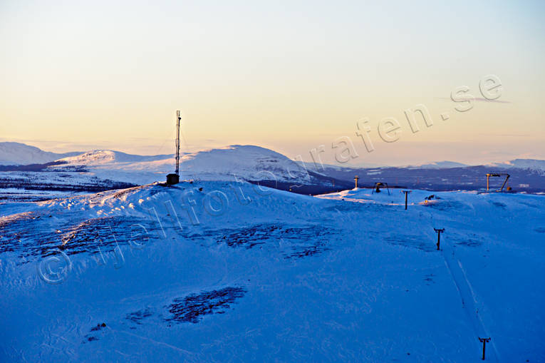 aerial photo, aerial photo, aerial photos, aerial photos, Areskutan, Bydalen, chair-lift, ski-lift, drone aerial, drnarfoto, Jamtland, landscapes, radio mast, telefonmast, West Mountain, winter