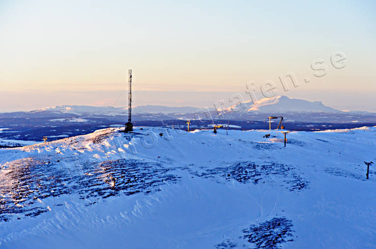 aerial photo, aerial photo, aerial photos, aerial photos, Areskutan, Bydalen, chair-lift, ski-lift, drone aerial, drnarfoto, Jamtland, landscapes, radio mast, telefonmast, West Mountain, winter