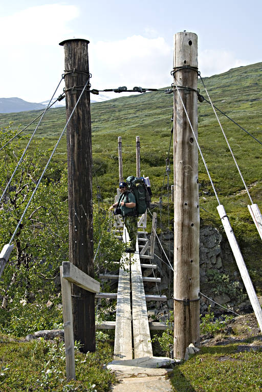 alpine hiking, back-packer, back-packing, bridge, cable bridge, suspender bridge, mountain, mountain route, Padjelanta, summer, track, äventyr