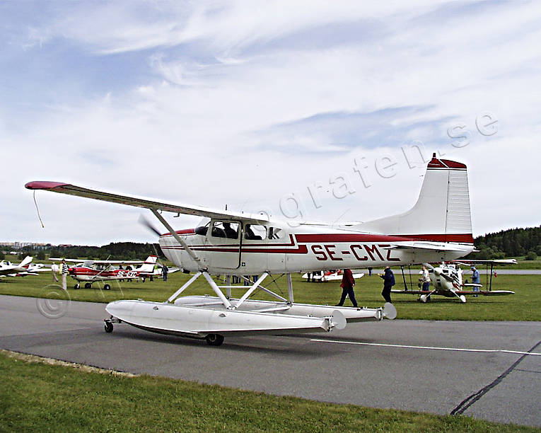 aeroplane, aviation, Barkarby, Cessna, communications, floats, fly, fly in, flying day, pontoons, seaplane, seaplane