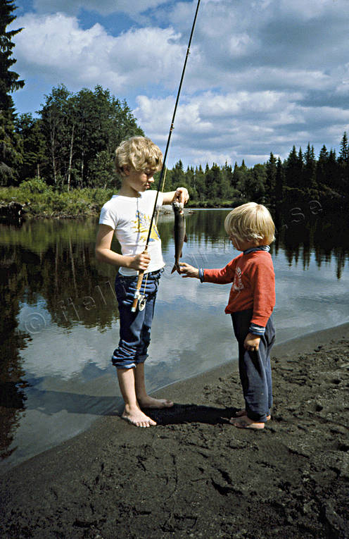 angling, children, Dam river, fishing, fishing fortune, flyfishing, summer