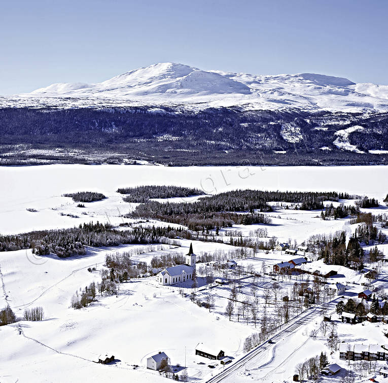 aerial photo, aerial photo, aerial photos, aerial photos, Areskutan, church, church, churches, cold, Cold lake, drone aerial, drnarfoto, Husa, Jamtland, landscapes, winter, winter landscape