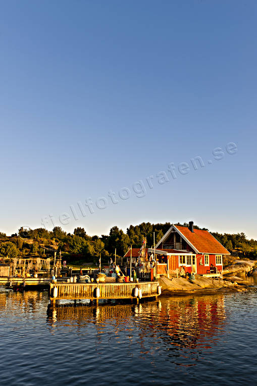 bridge, cabins, fishing, installations, sea, seasons, summer, Västergötland, work