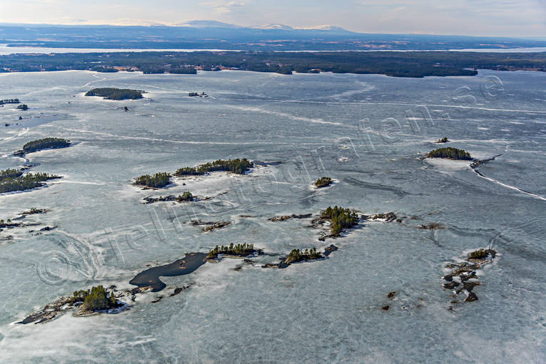 aerial photo, aerial photo, aerial photos, aerial photos, archipelago, drone aerial, drnarbild, drnarfoto, islands, Jamtland, landscapes, Nakten, smar, spring