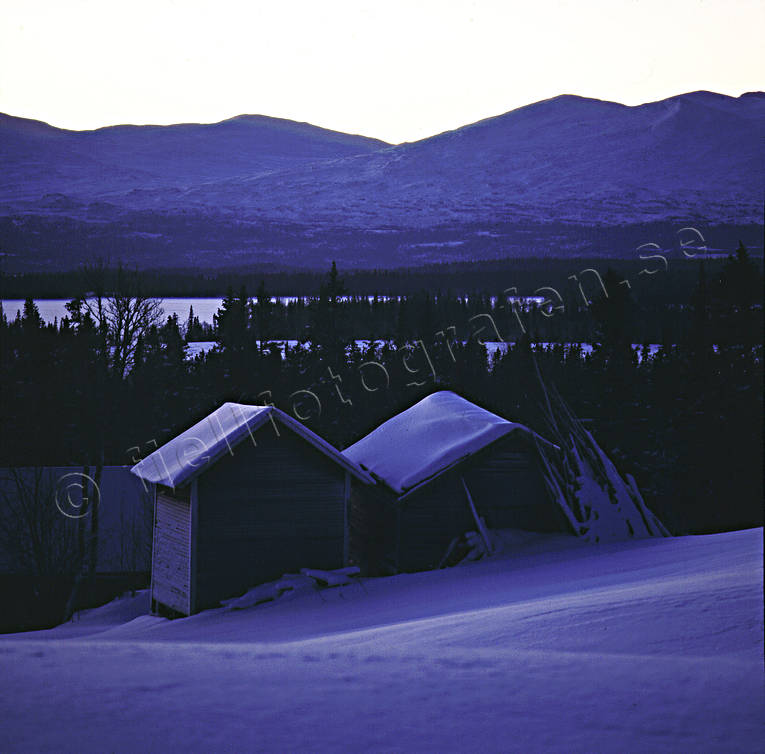 ambience, ambience pictures, Are, atmosphere, barn, barns, blue, christmas, christmas ambience, christmas card, christmas pictures image, cold, hour, Jamtland, mountain, season, seasons, sunset, winter
