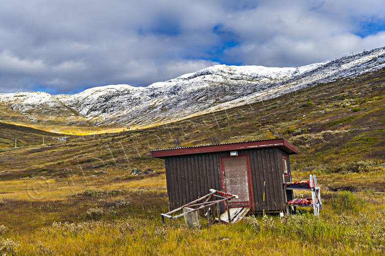 Areskutan, autumn, autumn colours, engineering projects, fresh snow, frrd, house, Jamtland, landscapes, mountain, mountain top, nature, skjul