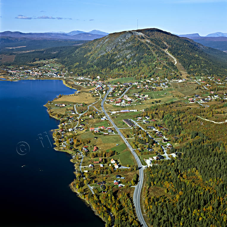 aerial photo, aerial photo, aerial photos, aerial photos, autumn, drone aerial, drnarfoto, Funasdal lake, Funasdalen, Funasdalsberget, Herjedalen, samhllen