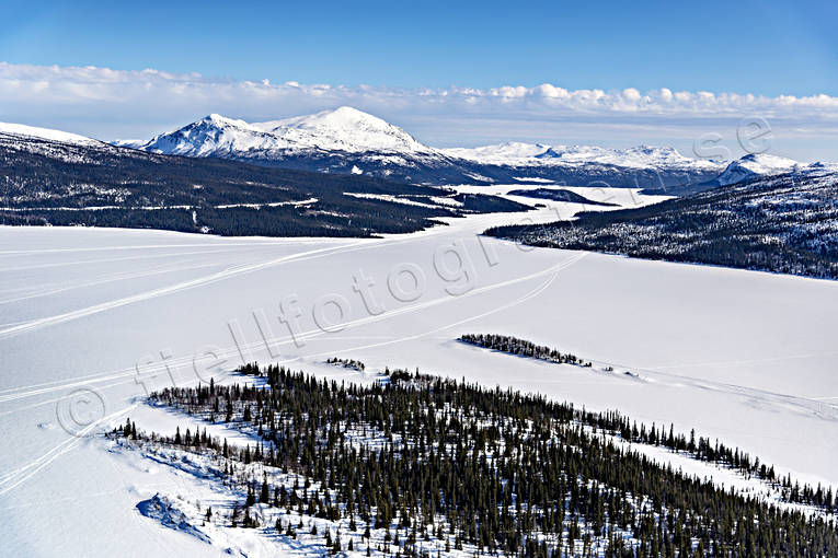 aerial photo, aerial photo, aerial photos, aerial photos, drone aerial, drnarfoto, Geavhta, landscapes, Lapland, Ryjvejegaejsie, spring, Stalofjllet, winter