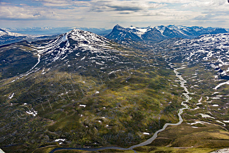 aerial photo, aerial photo, aerial photos, aerial photos, drone aerial, drönarbild, drönarfoto, Gisuris, landscapes, Lapland, mountain stream, Nijak, Sarekjåhkkå, Sierggajåhkå, summer
