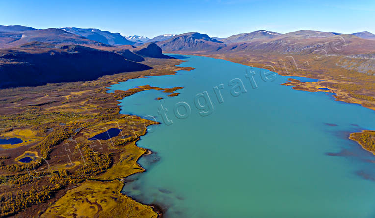 aerial photo, aerial photo, aerial photos, aerial photos, Akanjarka, Akkapakte, autumn, drone aerial, drnarfoto, glacirvatten, jkelvatten, landscapes, Lapland, mountain pictures, Piutjapakte, Ripakluokta, Ripanjarka, Sitojaure, Skmmapakte, Tjlenjarka, Tjlepakte