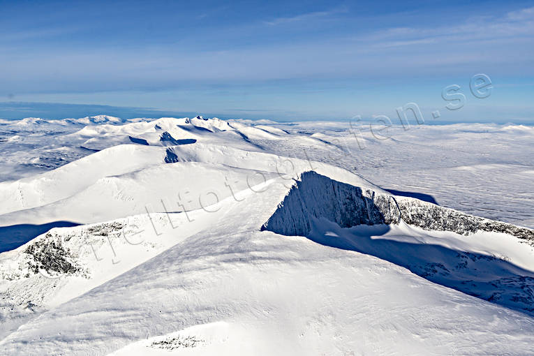 aerial photo, aerial photo, aerial photos, aerial photos, drone aerial, drnarbild, drnarfoto, Helags, Jamtland, landscapes, mountain peaks, mountain top, winter