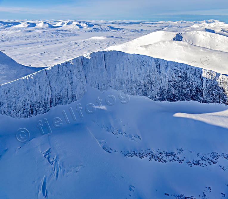 aerial photo, aerial photo, aerial photos, aerial photos, drone aerial, drnarbild, drnarfoto, glacier, Helags, Helgsglaciren, Jamtland, landscapes, mountain peaks, mountain top, winter