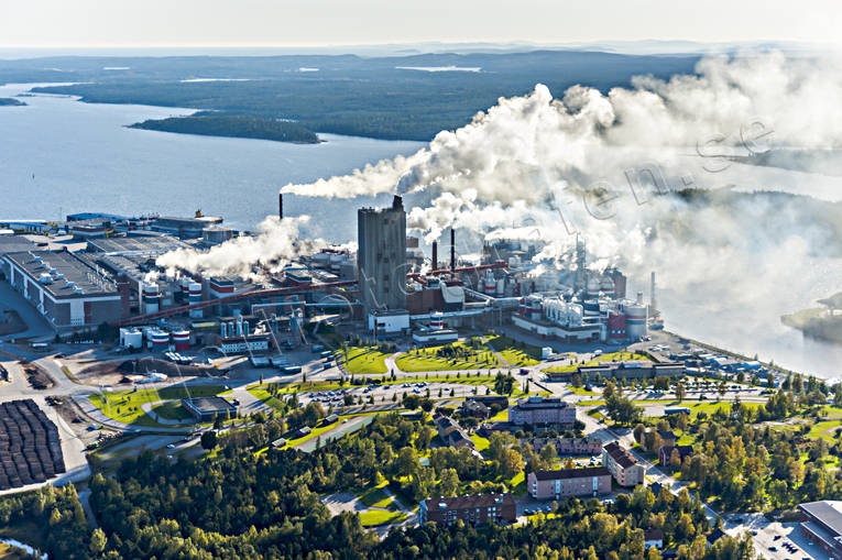 aerial photo, aerial photo, aerial photos, aerial photos, Angermanland, drone aerial, drnarfoto, factory, Husum, installations, kustnra, Mets Board, papermill, pulp factory, pulp industry, wood pulp industry, Rgn, samhllen, summer, woodpulp, paper pulp, paper wood