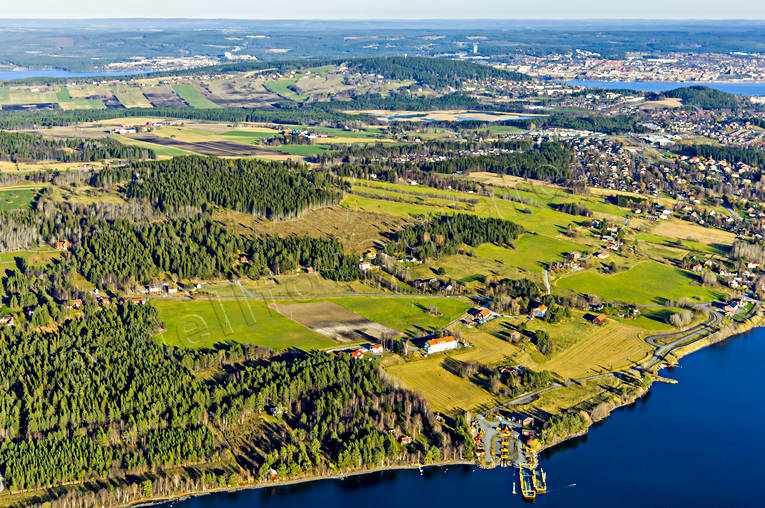 aerial photo, aerial photo, aerial photos, aerial photos, autumn, car ferry, drone aerial, drönarfoto, ferry, Froson, härke, Jamtland, Kungsgårdsviken, Ostersund, städer