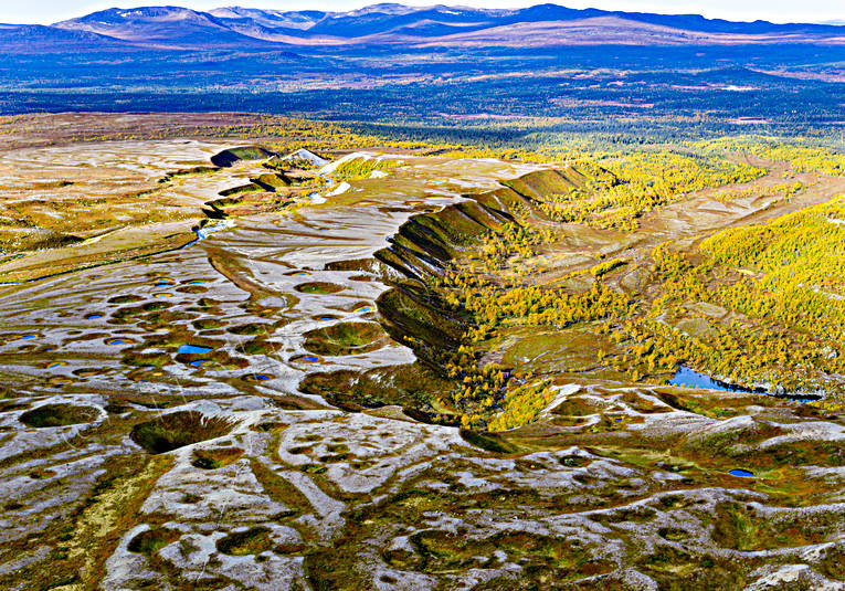 aerial photo, aerial photo, aerial photos, aerial photos, autumn, autumn colours, dead ice, dead ice area, drone aerial, drnarbild, drnarfoto, Grondalen, Issjdalen, istidslmningar, Jamtland, landscapes, nature