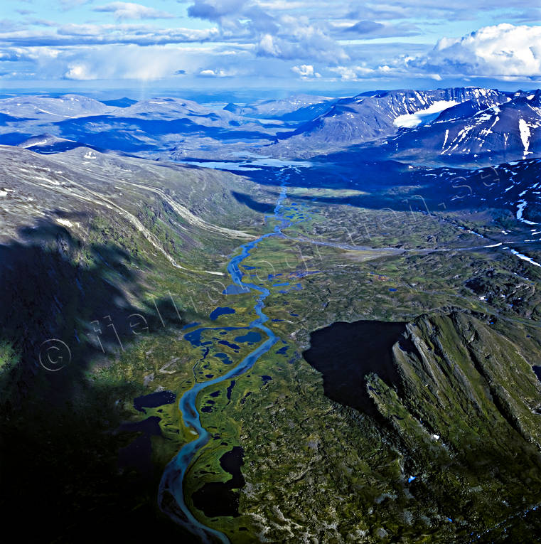 aerial photo, aerial photo, aerial photos, aerial photos, drone aerial, drnarfoto, Great Lakes waterfalls, Kukkesvagge, Kukkesvakkjkk, landscapes, Lapland, national parks, Sarek, Sarekjktj, Sarekvaratj, summer