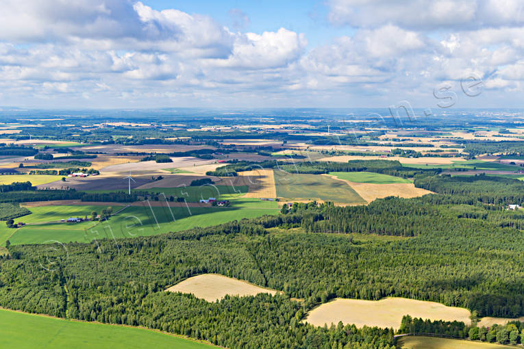 aerial photo, aerial photo, aerial photos, aerial photos, Atteby, drone aerial, drnarfoto, kulturlandskap, landscapes, odlingslandskap, summer, Vstergtland