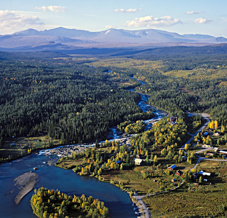 aerial photo, aerial photo, aerial photos, aerial photos, autumn, autumn colours, drone aerial, drnarfoto, Kamajakka, Kvikkjokk, landscapes, Lapland, mountain, Saggat, Sarek