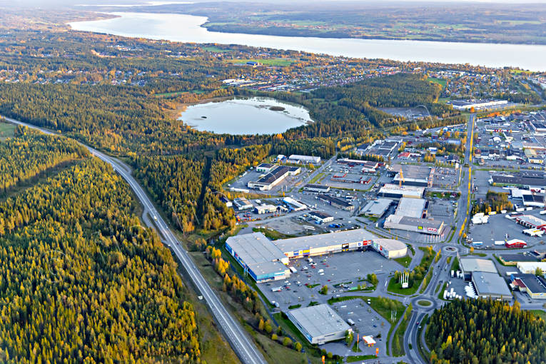 aerial photo, aerial photo, aerial photos, aerial photos, autumn, Brunfloviken, drone aerial, drnarfoto, E14 highway, industrial area, Jamtland, Lillsjn, Lillnge, Odenskog, Ostersund, samhllen