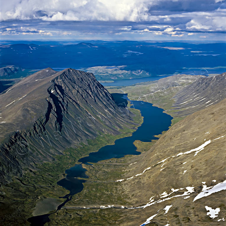 aerial photo, aerial photo, aerial photos, aerial photos, drone aerial, drnarfoto, Kaska Kaitumjaure, landscapes, Lapland, Livamjaure, Livanjavri, summer, Suorregaise, Suorrekaise