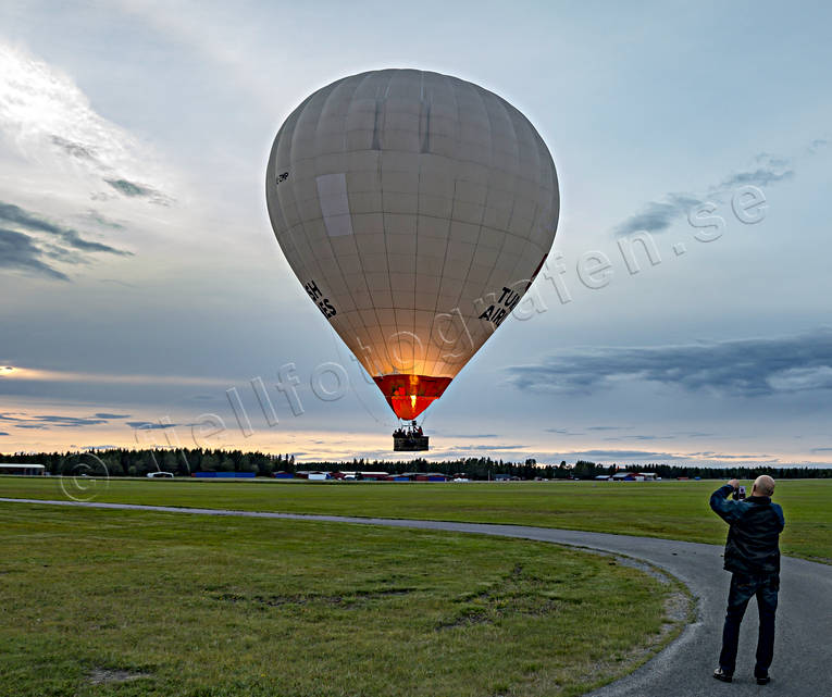 airfield, aviation, ballong, communications, evening, fly, luftballong, Optand, photographing, start, varmluftsballong