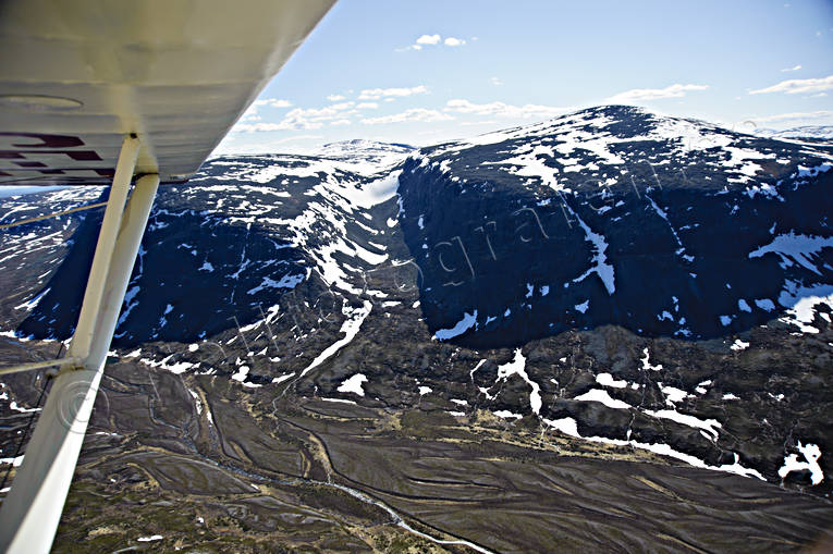 aerial photo, aerial photo, aerial photos, aerial photos, drone aerial, drnarfoto, Jamtland, landscapes, Lunndorrsfjallen, Lunndorrspasset, mountains, snow melt, spring