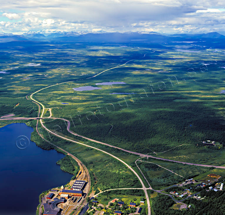aerial photo, aerial photo, aerial photos, aerial photos, drone aerial, drnarfoto, E10, Kiruna, landscapes, Lapland, Luossajrvi, Riksgrnsvgen, road, stder, summer, Swedish border
