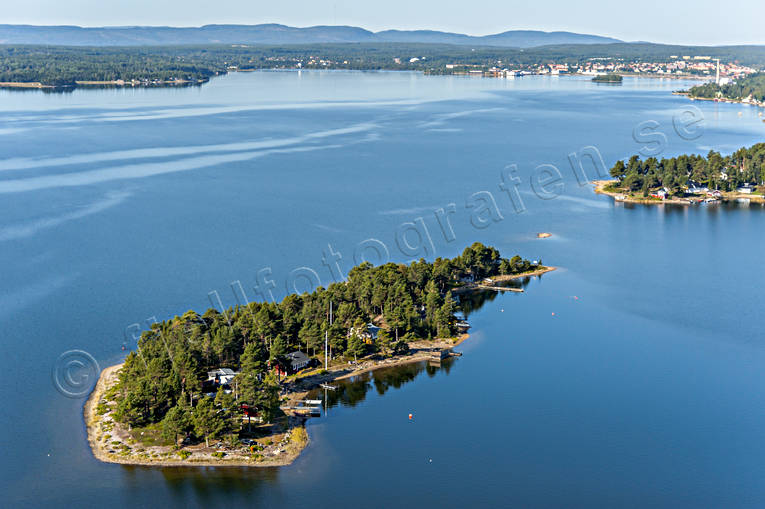aerial photo, aerial photo, aerial photos, aerial photos, cabins, cottage, drone aerial, drönarfoto, Halsingland, Hudiksvallsfjärden, island, islands, landscapes, Malskär, summer