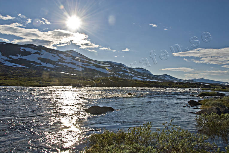 ambience, ambience pictures, atmosphere, backlight, landscapes, Lapland, mountain, mountain lake, mountains, Sartaure, summer, sun