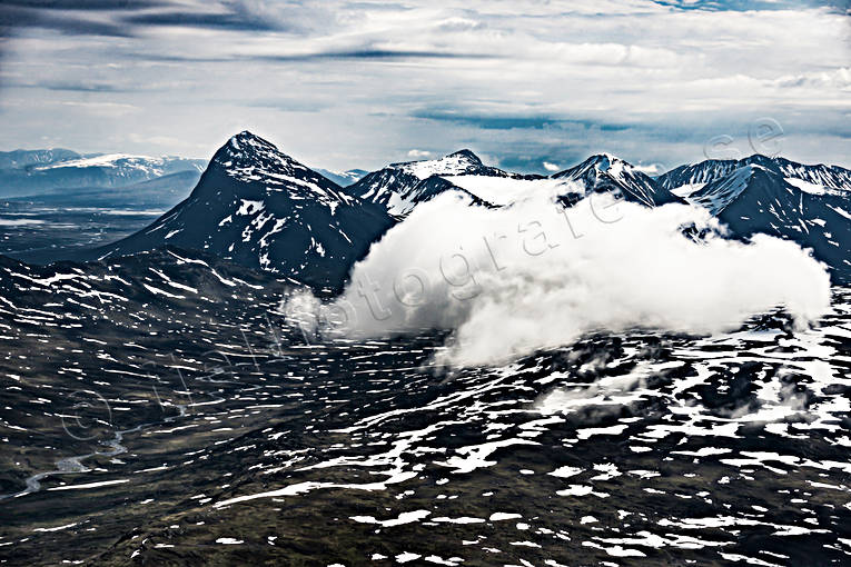 aerial photo, aerial photo, aerial photos, aerial photos, cloud, cloud-tufts, cumulus, drone aerial, drönarbild, drönarfoto, landscapes, Lapland, mountain, Nijak, Sarektjåhkkå, summer