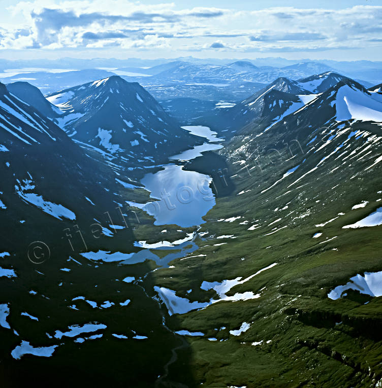 aerial photo, aerial photo, aerial photos, aerial photos, drone aerial, drönarfoto, landscapes, Lapland, mountain, national park, national parks, Njatjosvagge, Sarek, summer, valley
