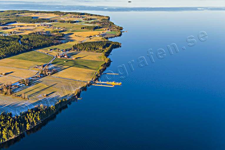 aerial photo, aerial photo, aerial photos, aerial photos, autumn, communications, drone aerial, drnarfoto, ferry, frjelge, Great Lake, island, islands, Jamtland, landscapes, Norderon, water