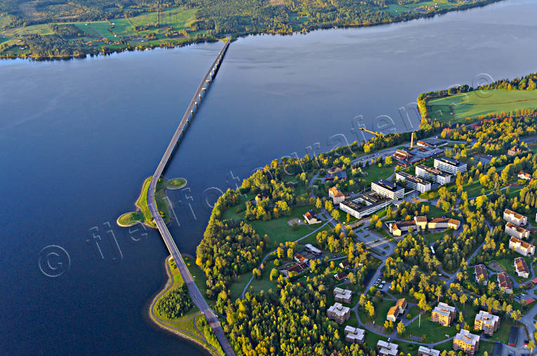 aerial photo, aerial photo, aerial photos, aerial photos, autumn, bridge, bridges, drone aerial, drnarfoto, Froson, Great Lake, Jamtland, Ostersund, stder, Vallsund Bridge, Vallsundet