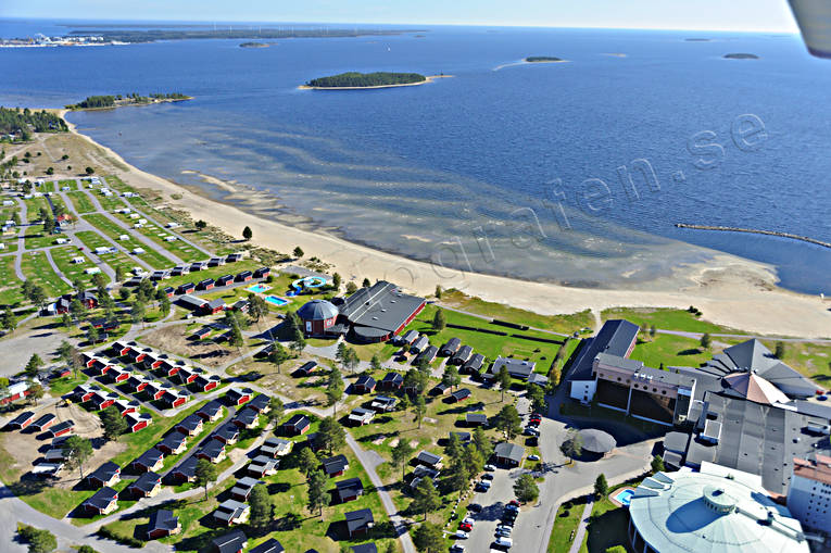 aerial photo, aerial photo, aerial photos, aerial photos, autumn, bathing, buildings, drone aerial, drnarfoto, hotell, installations, konferenshotell, kurort, landscapes, North Bothnia, Pite havsbad, Pitea, Pite havsbad, samhllen, sandy, sea bathe