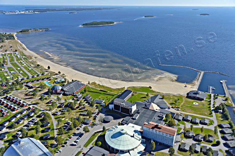 aerial photo, aerial photo, aerial photos, aerial photos, autumn, bathing, buildings, drone aerial, drnarfoto, hotell, installations, konferenshotell, kurort, landscapes, North Bothnia, Pite havsbad, Pitea, Pite havsbad, samhllen, sandy, sea bathe