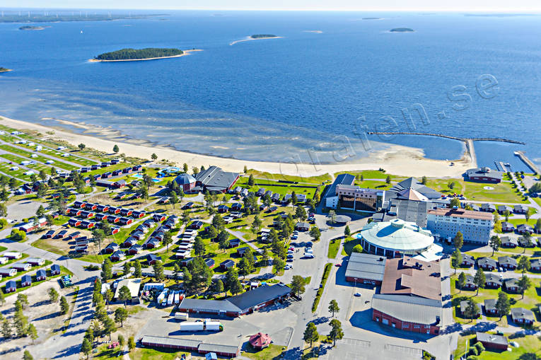 aerial photo, aerial photo, aerial photos, aerial photos, autumn, bathing, buildings, drone aerial, drnarfoto, hotell, installations, konferenshotell, kurort, landscapes, North Bothnia, Pite havsbad, Pitea, Pite havsbad, samhllen, sandy, sea bathe