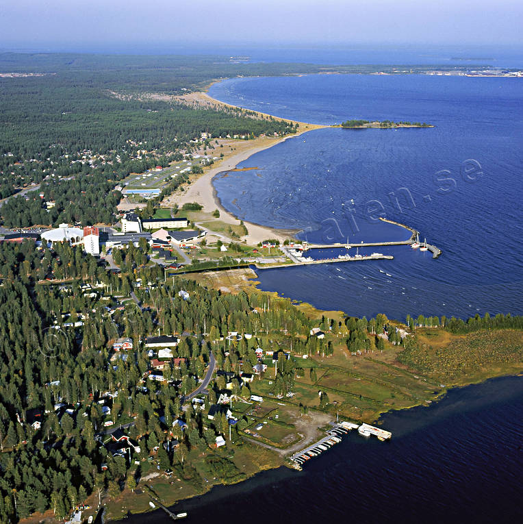 aerial photo, aerial photo, aerial photos, aerial photos, autumn, bathing, buildings, drone aerial, drnarfoto, hotell, installations, konferenshotell, kurort, landscapes, North Bothnia, Pite havsbad, Pitea, Pite havsbad, playa, samhllen, sandy, sea bathe